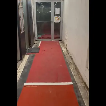 128 - Urban Art Rock Champs-elysees Lejlighed